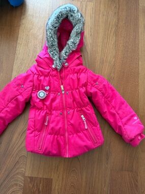 Girls Hot Pink Hooded Snow Puffer Coat with Faux Fur Trim and detachable hood